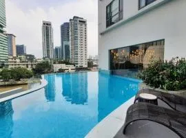 Novotel Suites Manila At Acqua