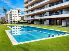 Claudia Luxury Apartment near the beach with a pool, gym, and secure gated parking