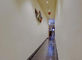 Hotel O Golden Suites, hotel di Turambhe