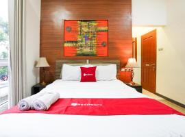 RedDoorz Plus @ Taman Madiun, готель у місті Мадіун