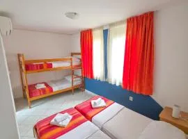 Hostel Amfora