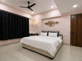 StayLuxe Rooms & Apartments Near BKC, Chembur