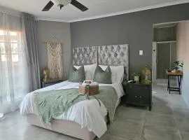 Grey Crescent living