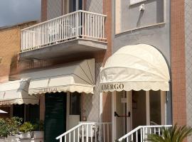 Albergo Villa Marina, hotelli kohteessa Anzio