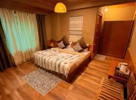 Khwaabgaah-A Boutique Homestay & Cafe - Tirthan Valley