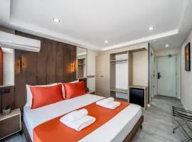 The Golden Park Hotel