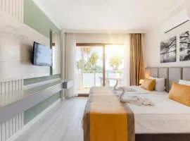 Tropic Beach Club & Resort - Side