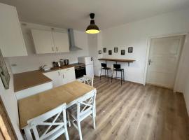 Privatzimmer auf Pferdehof, hotelli kohteessa Vŭbel