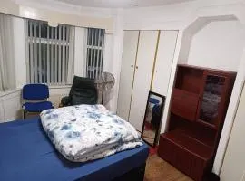 Double Spacious Room near CBS Arena in CV6 4DF Two Guests