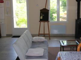 Aux portes du champagne: Pavant şehrinde bir otel