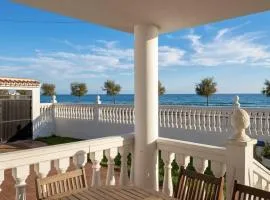 Villa Natalia frente al mar,
