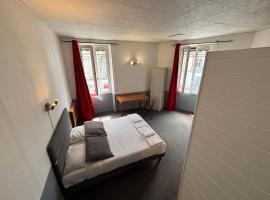 Le grand cerf Blain、Blainのホテル