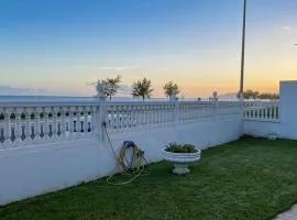 Villa Natalia frente al mar,