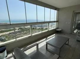 Acre Luxury Sea View Residence