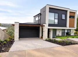 Luxury Hillside Escape with Scenic Views & Cozy Stay