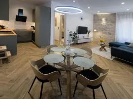 Stone Vista Luxury Apartment