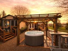 Disconnect From Reality/ River House/Hot Tub/Pet Friendly