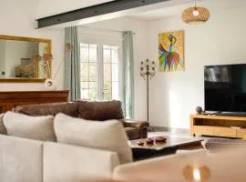 Exceptionnelle maison familiale avec piscine
