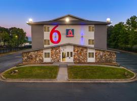 Motel 6 Little Rock AR South, hotelli kohteessa Little Rock