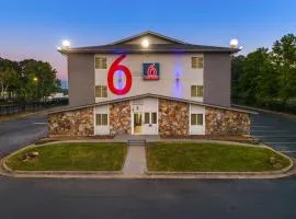 Motel 6 Little Rock AR South
