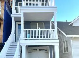 Cozy Shoregri La! - Beach block!