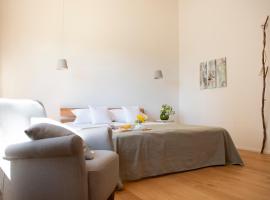 Beim Lausch - Ferienwohnung auf dem Land, Hotel in Ebersberg