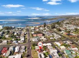 Lizzy Street Retreat - Walk to River, Pub & Club