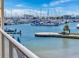 Marina retreat at Dolphin Quay