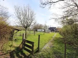 Cozy chalet with a view over the fields