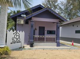 SR Tiny House, hotel di Bachok