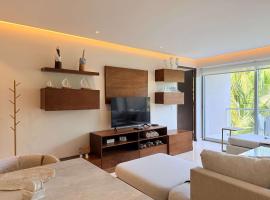Oceanfront Luxury Escape Bolongo 2BR, Hotel in Higuera Blanca