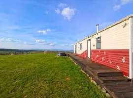 Mountaintop Panoramaview incl jacuzzi 06-09 Tomnatic Bihor
