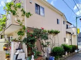 一軒屋の個室を格安で利用可能