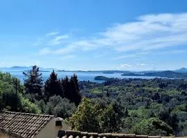 Sofias boutique cottage, Village Stay near Ipsos