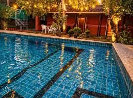 200yr Mudhouse, Private Pool, Peaceful Goa Escape