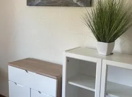 3 bedrooms shower full kitchen Waschmaschiene - ideal Monteure