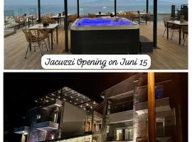 Blue View Apartments, hotel i Kavála