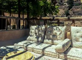 Wajmah - Al Abri Home