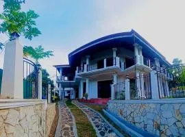 Sky Palace Hikka
