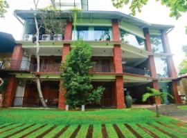 Katunayaka City Hub Hotel by Leeads, hotel a Katunayake