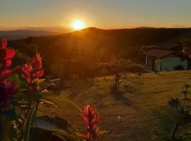Pousada Canto da Lua - Charme, intimismo e uma linda vista para o Pôr-do-Sol -Wi-Fi