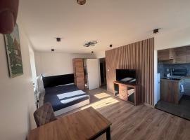 Studio 3maja, hotel v destinaci Hajnówka