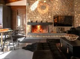 Lithos Suite by Ski Alure