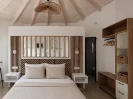 Lux Studios With Private Pool by ILIOS Georgioupoli