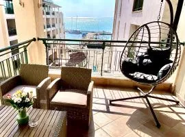 Deep Blue Horizon Studio By The Sea