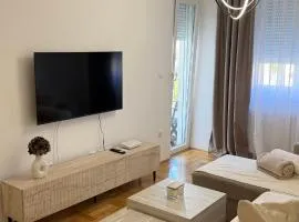 Aura Apartment