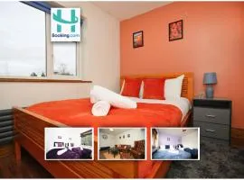 Spacious 6BR Home by Hyped Properties Best for Groups & Business Stay in Central Location with Free Parking