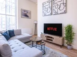 Modern 2 Bedroom flat / Free parking / Sleeps 6