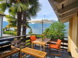 Casa Lupo on Lago Maggiore - Beautiful lake view, хотел в Вира
