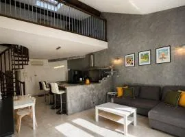 Apartment in the heart of Nîmes' historic center